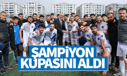 Şampiyonun adı:  İpekyolu Belediyesi Gençlik ve Spor Kulübü