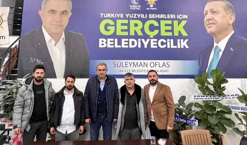 Vanspor Başkanı Kıyak, Oflas'ın seçim ofisini ziyaret etti