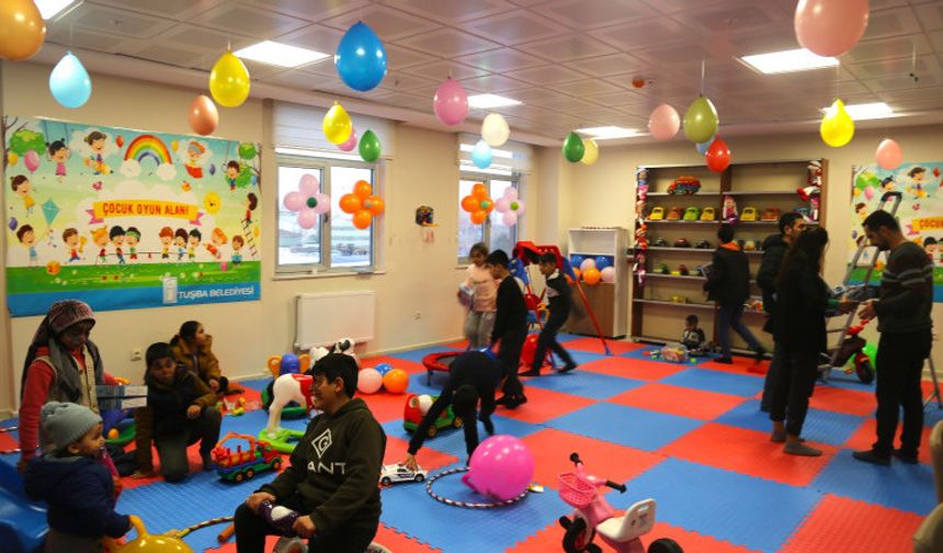 Tuşba Belediyesi'nden çocuklar için oyun parkı